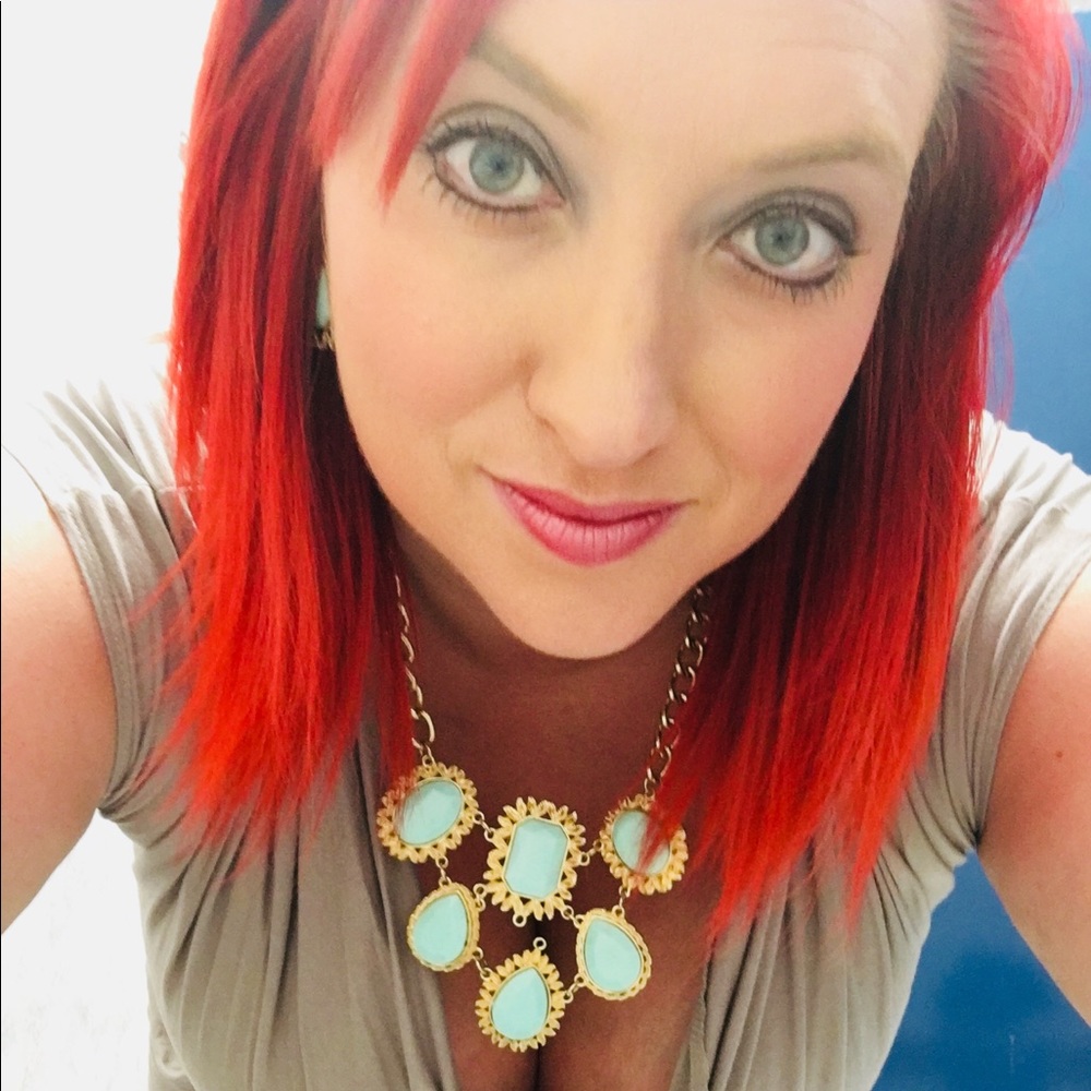 Meet your Posher, Ashley